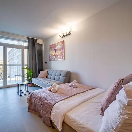 Stylovy - Pri Centre S Balkonom Apartman