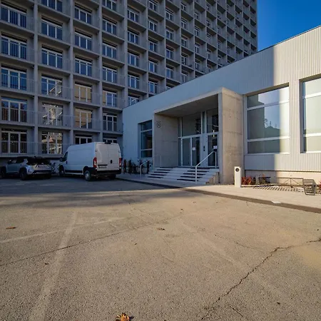 Stylovy - Pri Centre S Balkonom