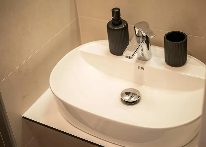 Stylovy - Pri Centre S Balkonom * Košice